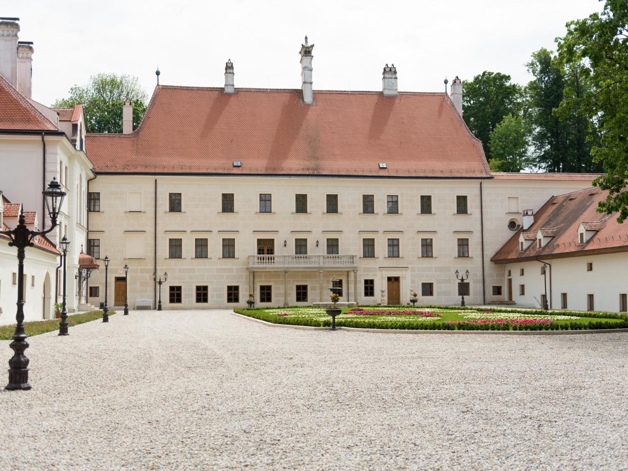 Schloss Thalheim ザンクト・ペルテン エクステリア 写真