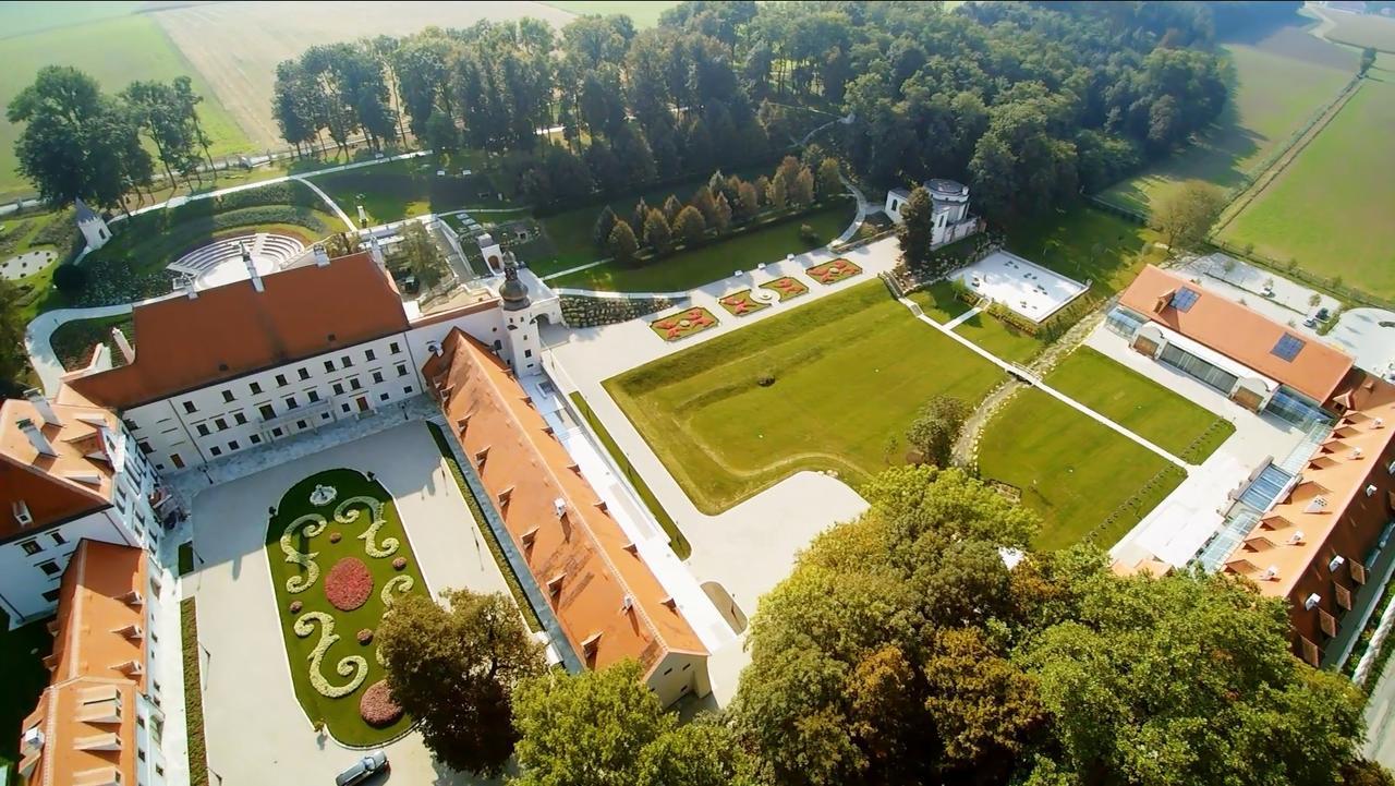 Schloss Thalheim ザンクト・ペルテン エクステリア 写真