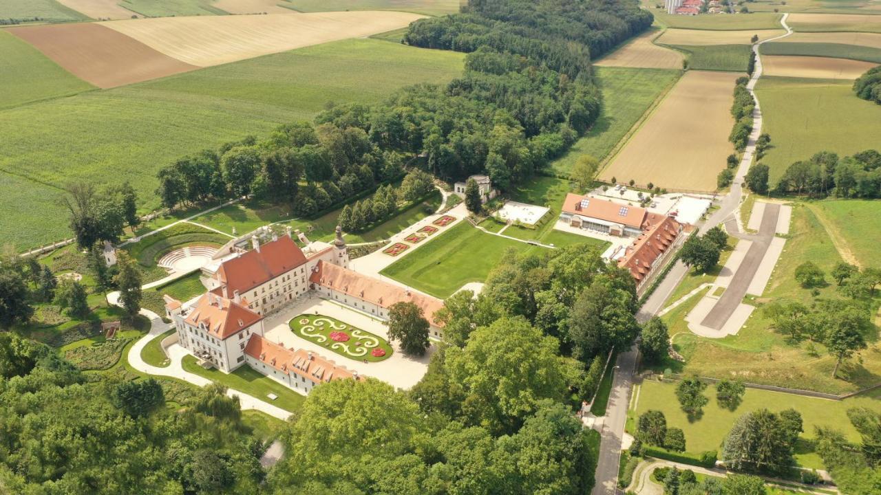 Schloss Thalheim ザンクト・ペルテン エクステリア 写真